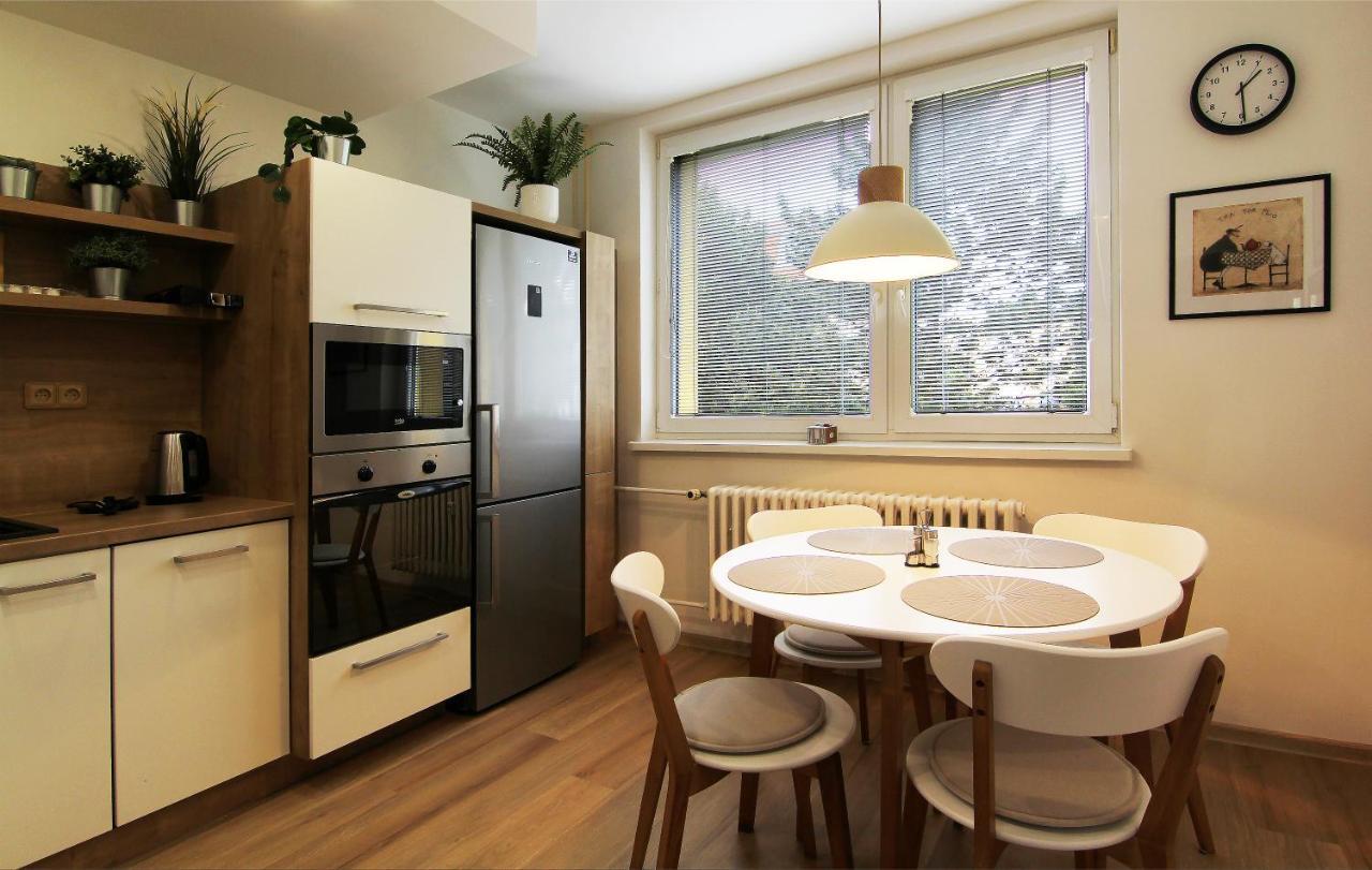 Apartman Valerie, Byt 瓦尔季采 外观 照片