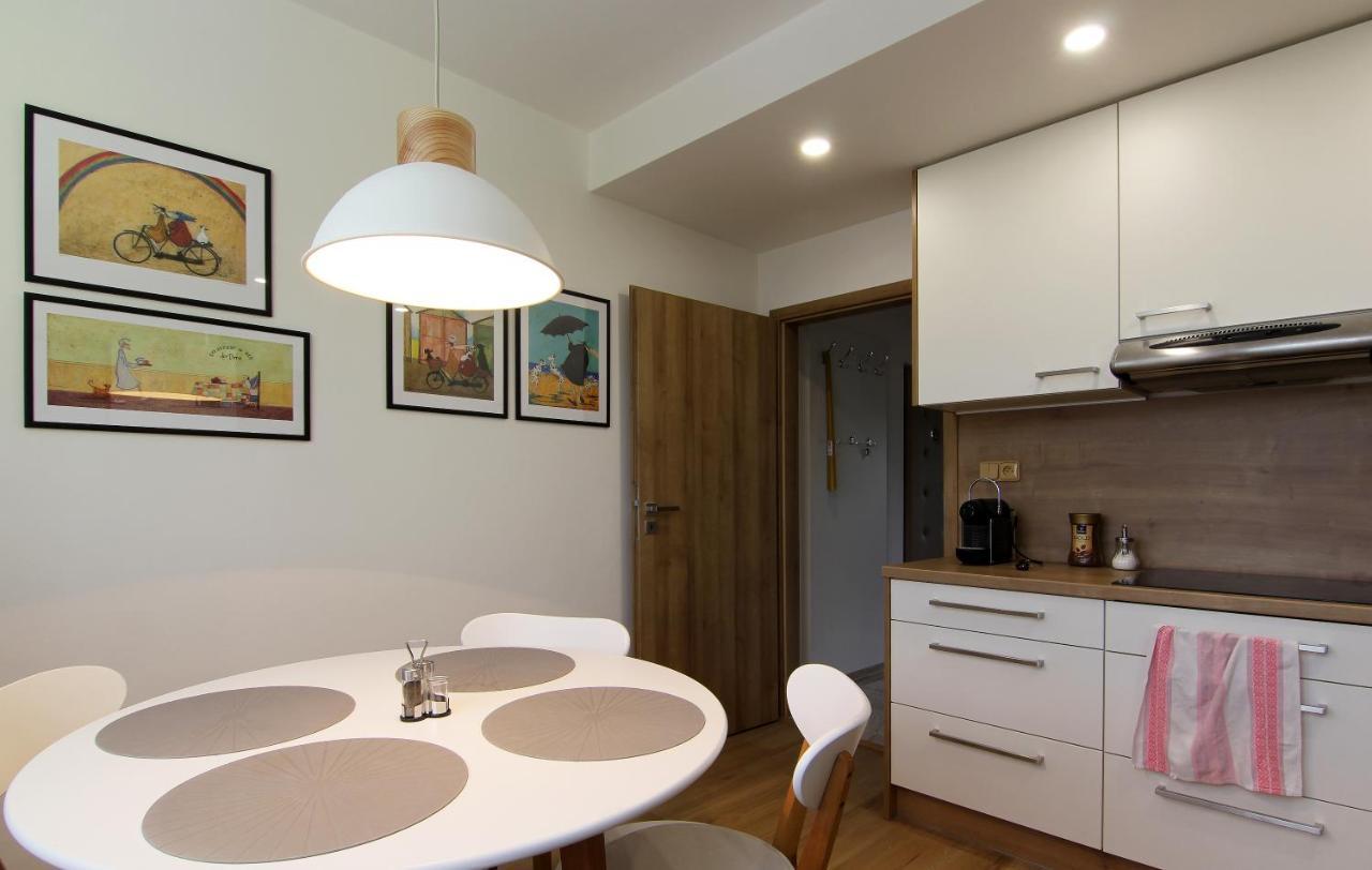 Apartman Valerie, Byt 瓦尔季采 外观 照片